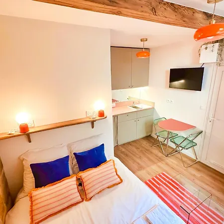 Charming Little In The Heart Of Διαμέρισμα *