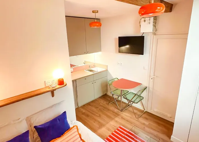 Charming Little In The Heart Of