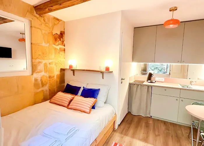 Apartman Charming Little In The Heart Of Bordeaux