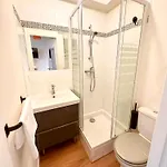 Apartamento Charming Little In The Heart Of *